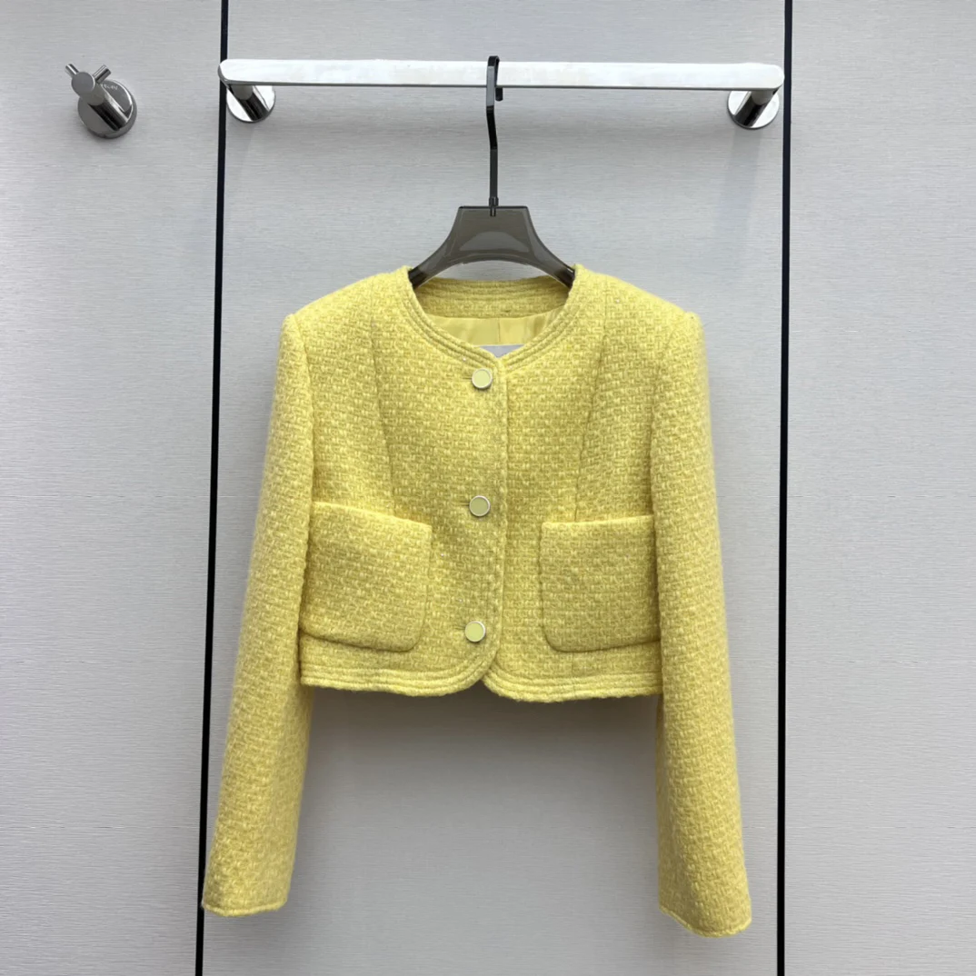 

Autumn new small yellow short coat, indistinct bead process texture effect is delicate729