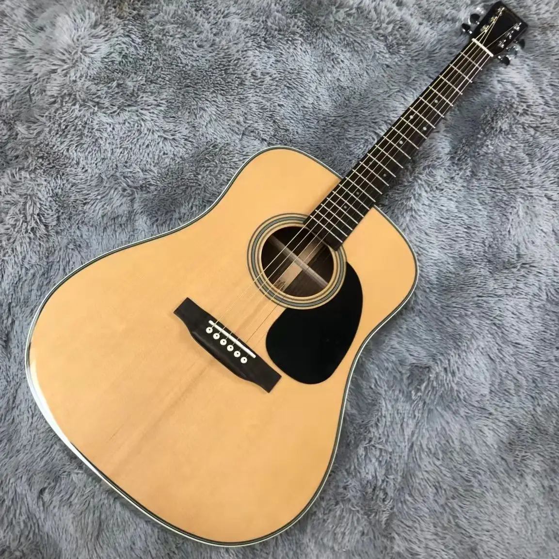 

41 Inch D28 Fingerstyle Acoustic Guitar
