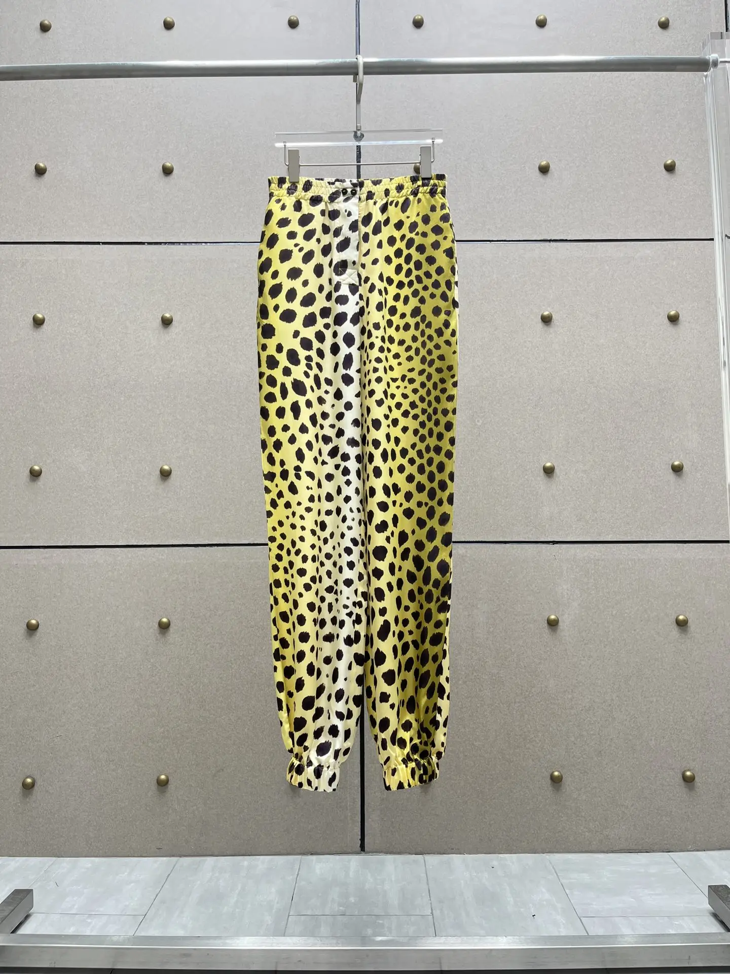 

2023 осень/зима модная новинка Женская одежда брюки с принтом 0905