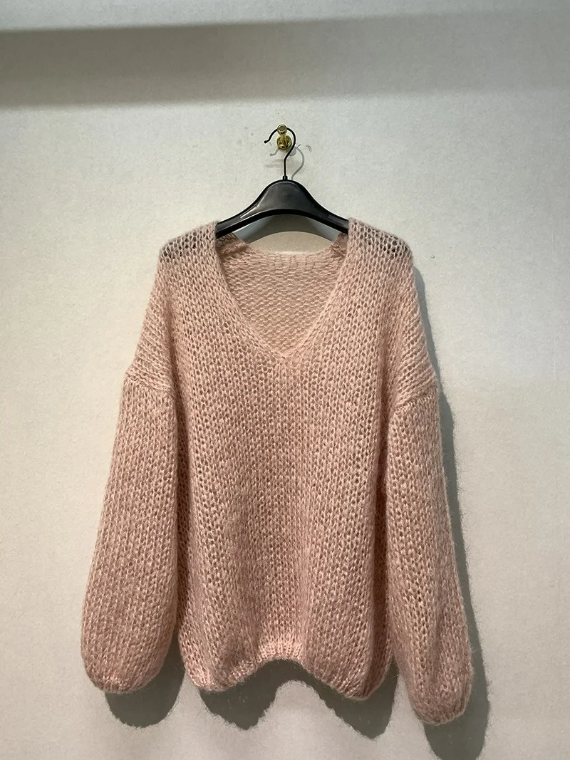 Пуловер женский трикотажный с V-образным вырезом и длинным рукавом