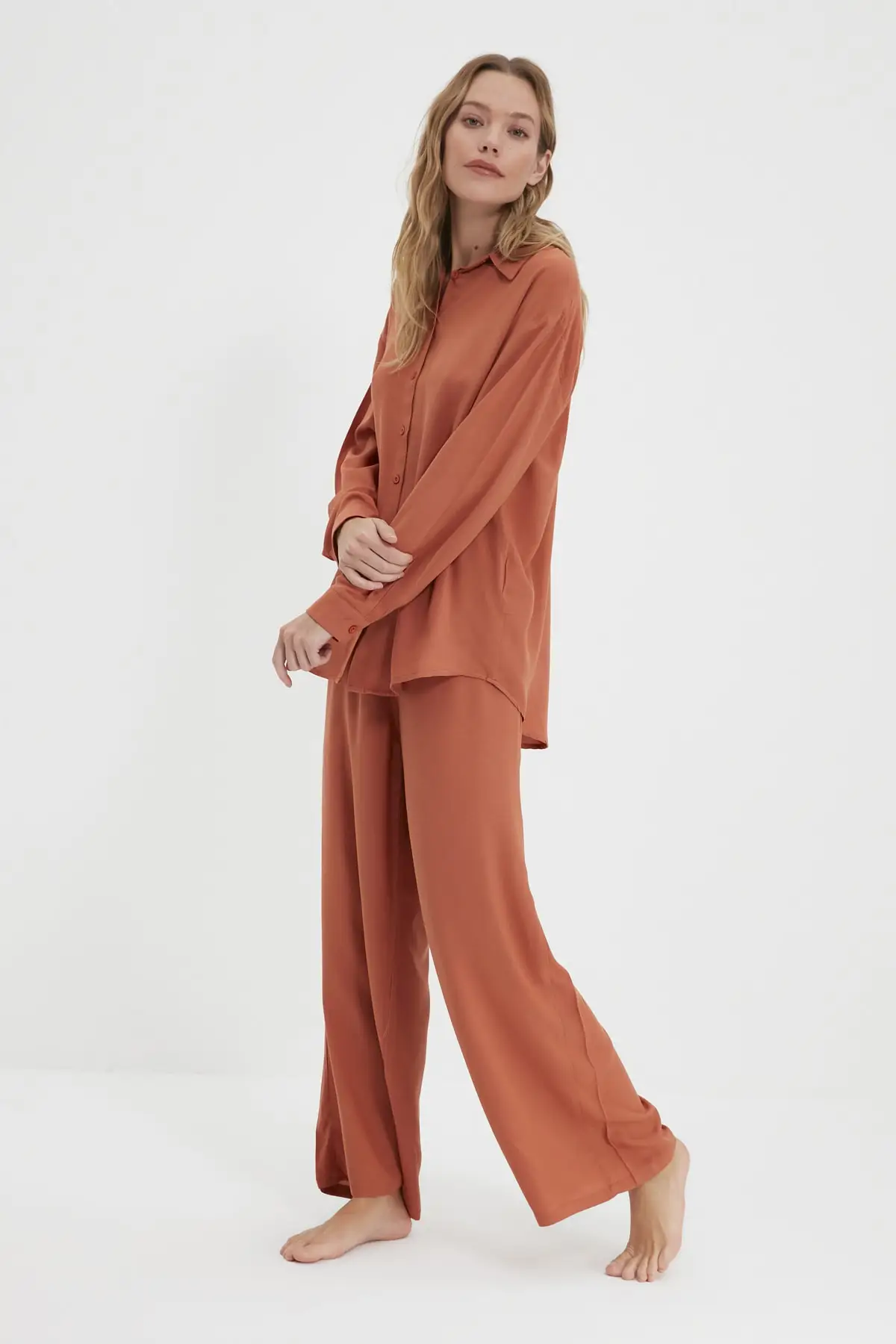 

Color Rose Viscose Woven Pajamas set