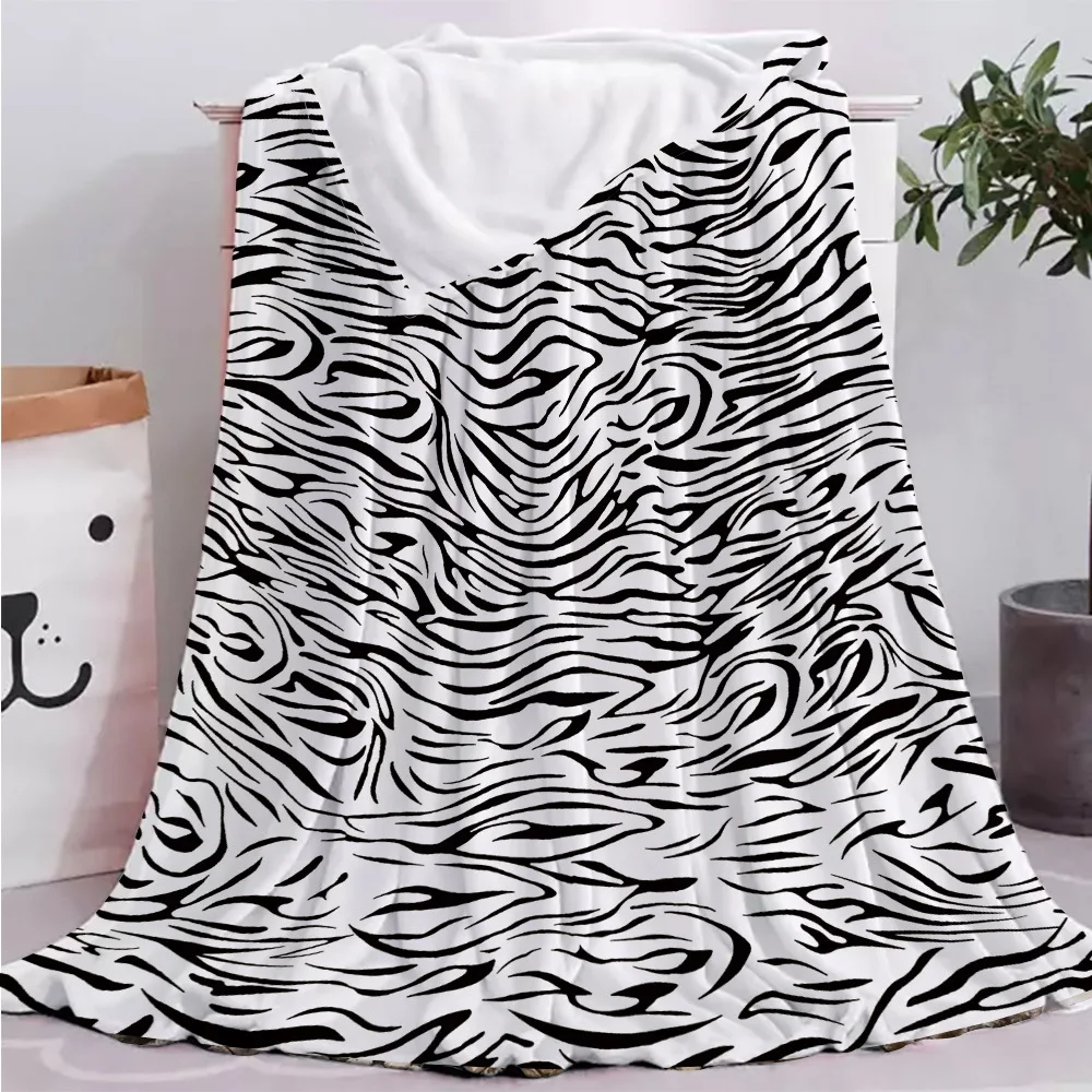 

Animal Fur Leopard Tiger Pattern Flannel Throw Blanket for Bed Sofa Couch Blanket Soft Cozy for Boy Men Kid Adult King Full Size