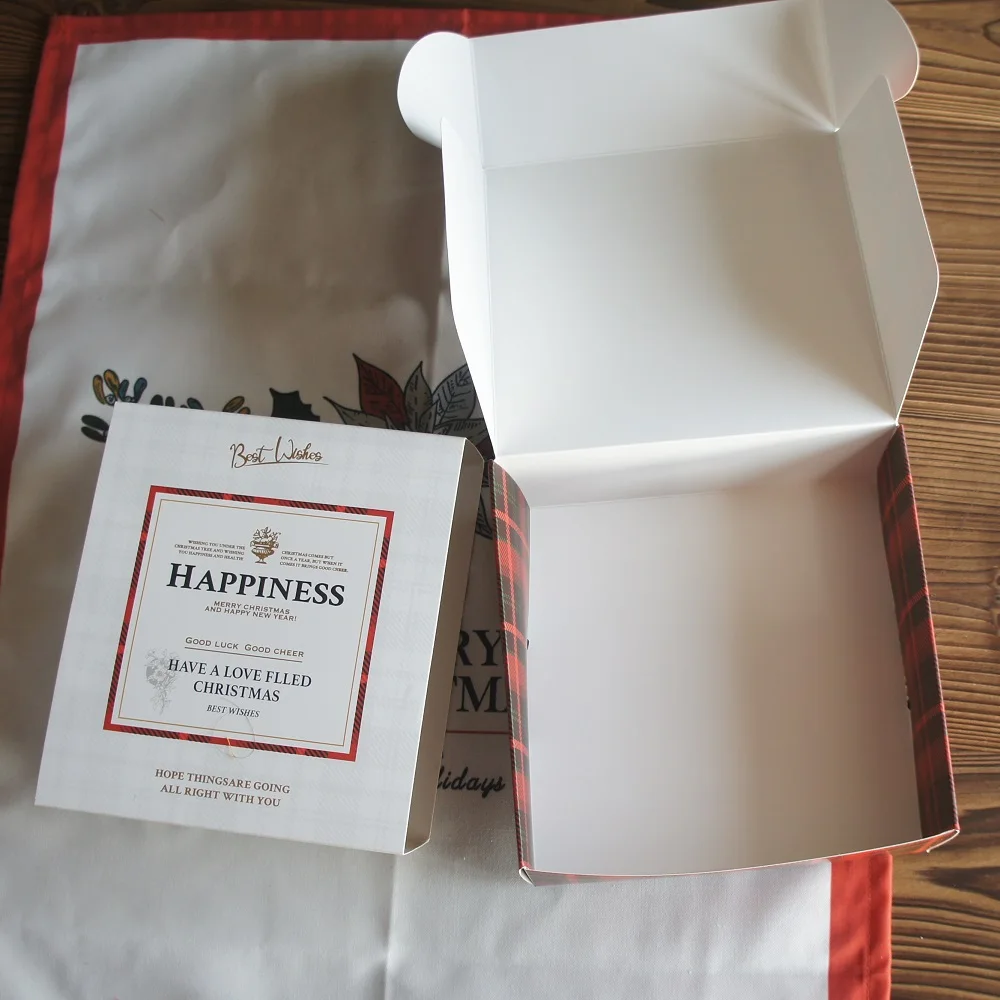 5 шт. Рождественская бумажная коробка в красную и черную клетку 2 размера на выбор