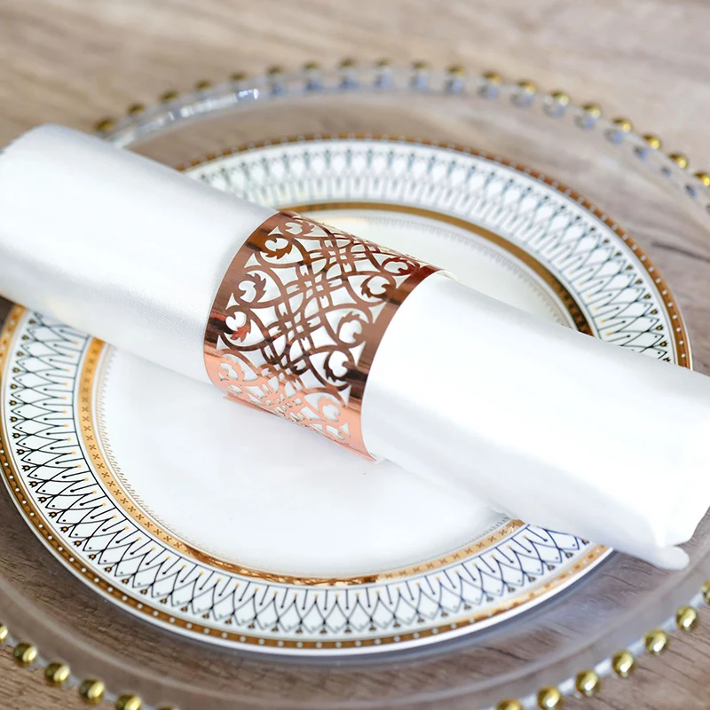 

Cut Paper Rings Hollow Pattern Gold and Silver Napkin Ring Wedding Party Table Decoration Kitchen Supplies Wedding Decoration