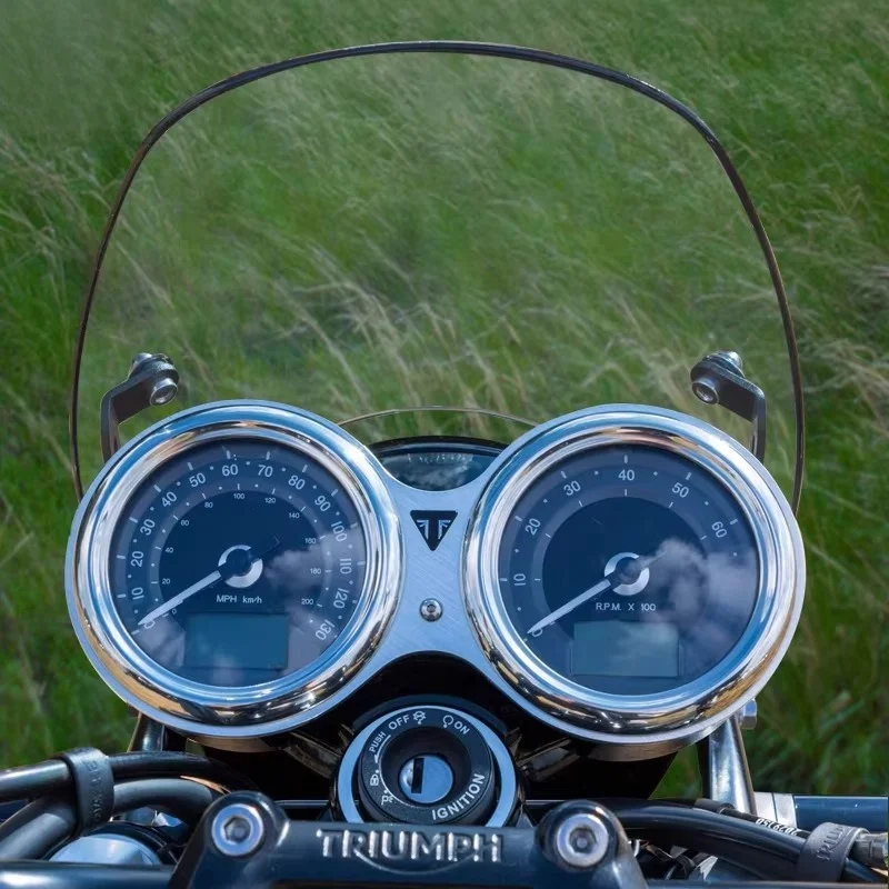 Фото Ветровой дефлектор для мотоциклов Bonneville T100 T120: модифицированное ветровое стекло, улучшение аэродинамики, снижение вибрации от ветра №1