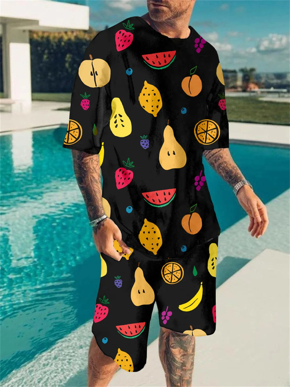 

Комплект из футболки и шортов мужской с забавным принтом фруктов