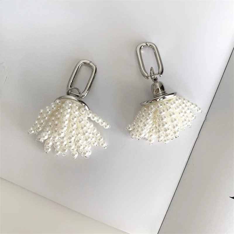 

Trendy Jewelry Multi Pearls Earrings For Women Girl Party Gifts Hot Sale Metal Silvery Plated White Beads Tassel Earrings