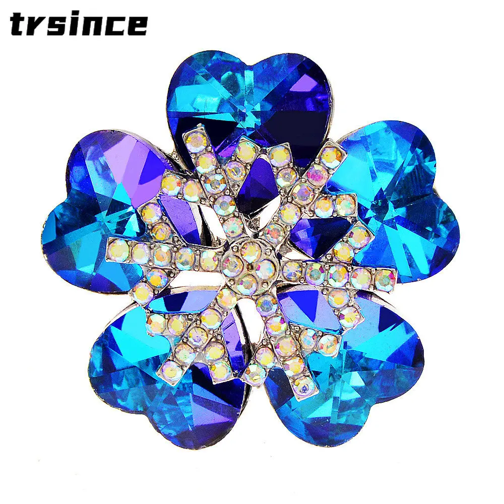 

Rhinestone Shiny Beautiful Snowflake Brooch Women's Winter Fashion Jewelry 2 Colors Optional Party Decoration Pins Badges Gift