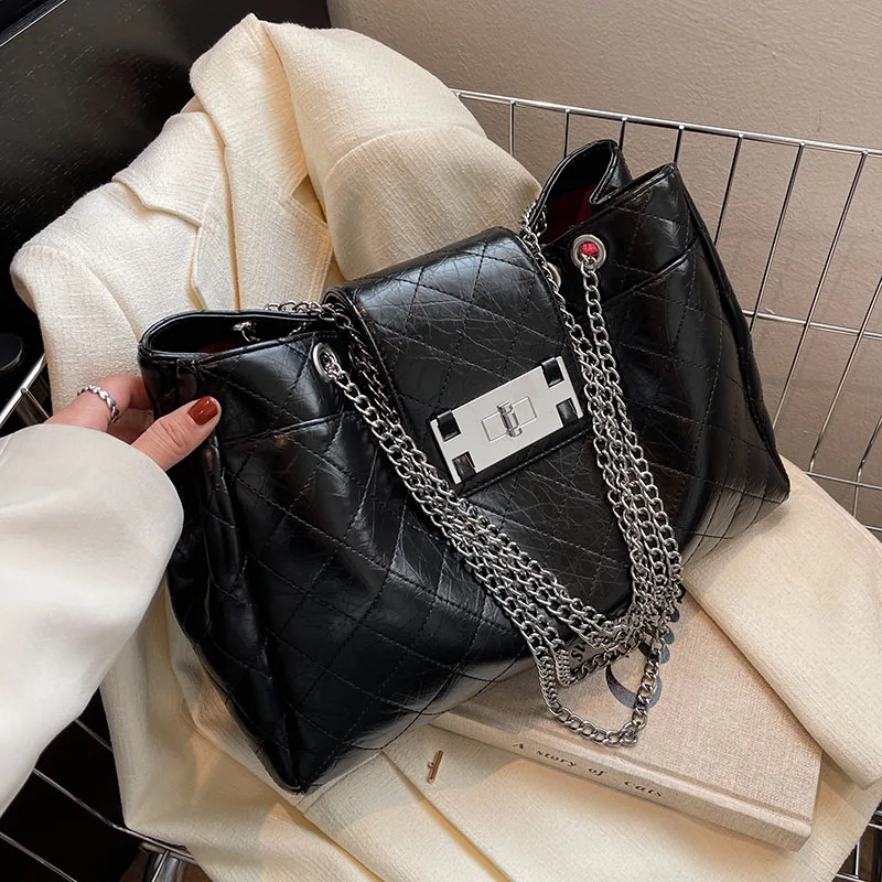 

High Capacity PU Leather Big Quilted One Shoulder Bags for Women 2022 Branded Designer Luxury Chain Handbags and Purses Totes