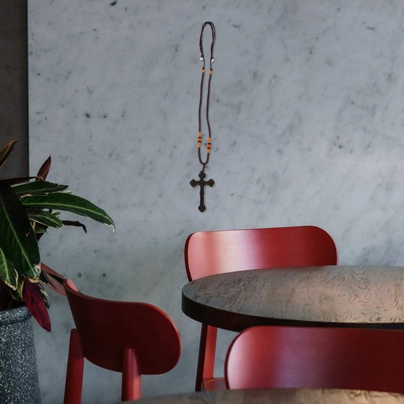 

Personalized Lightweight Decorative Carved Wooden Cross Pendant Vintage Clavicle