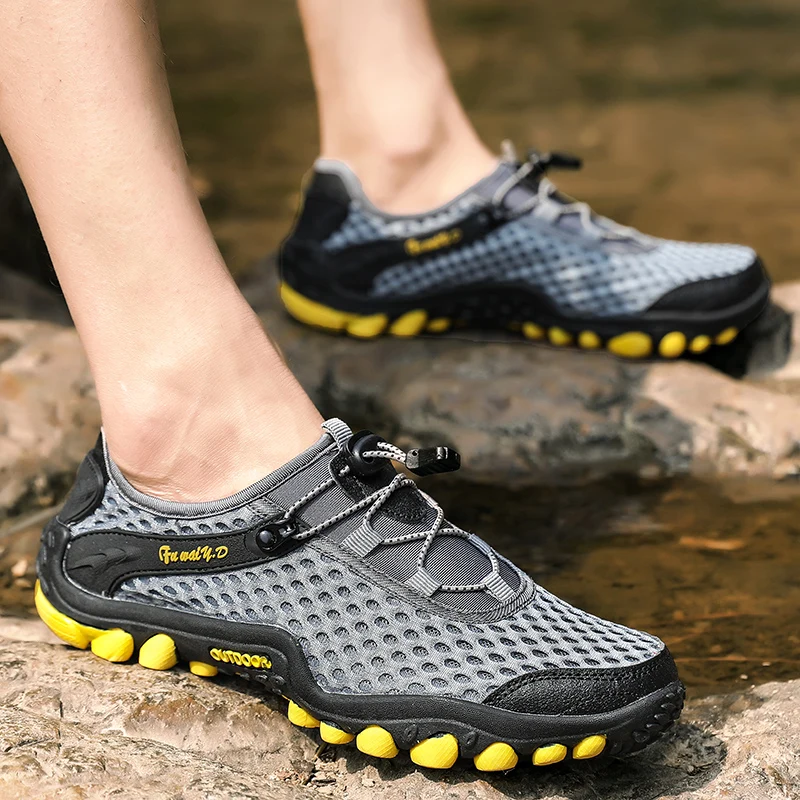 Men Breathable Sneakers Summer Men's Wading Shoes Hiking Shoes Men Outdoor Beach Wading Shoes Barefoot Sneakers