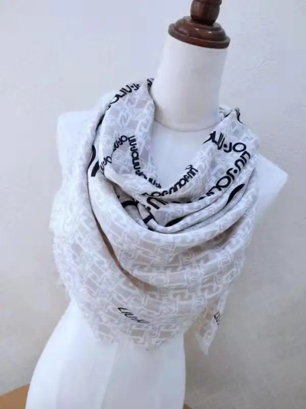 wholesale original 2021 liu jo scarf the hot fashion brand womens wear high quality scarf spring autumn scarf free global shipping