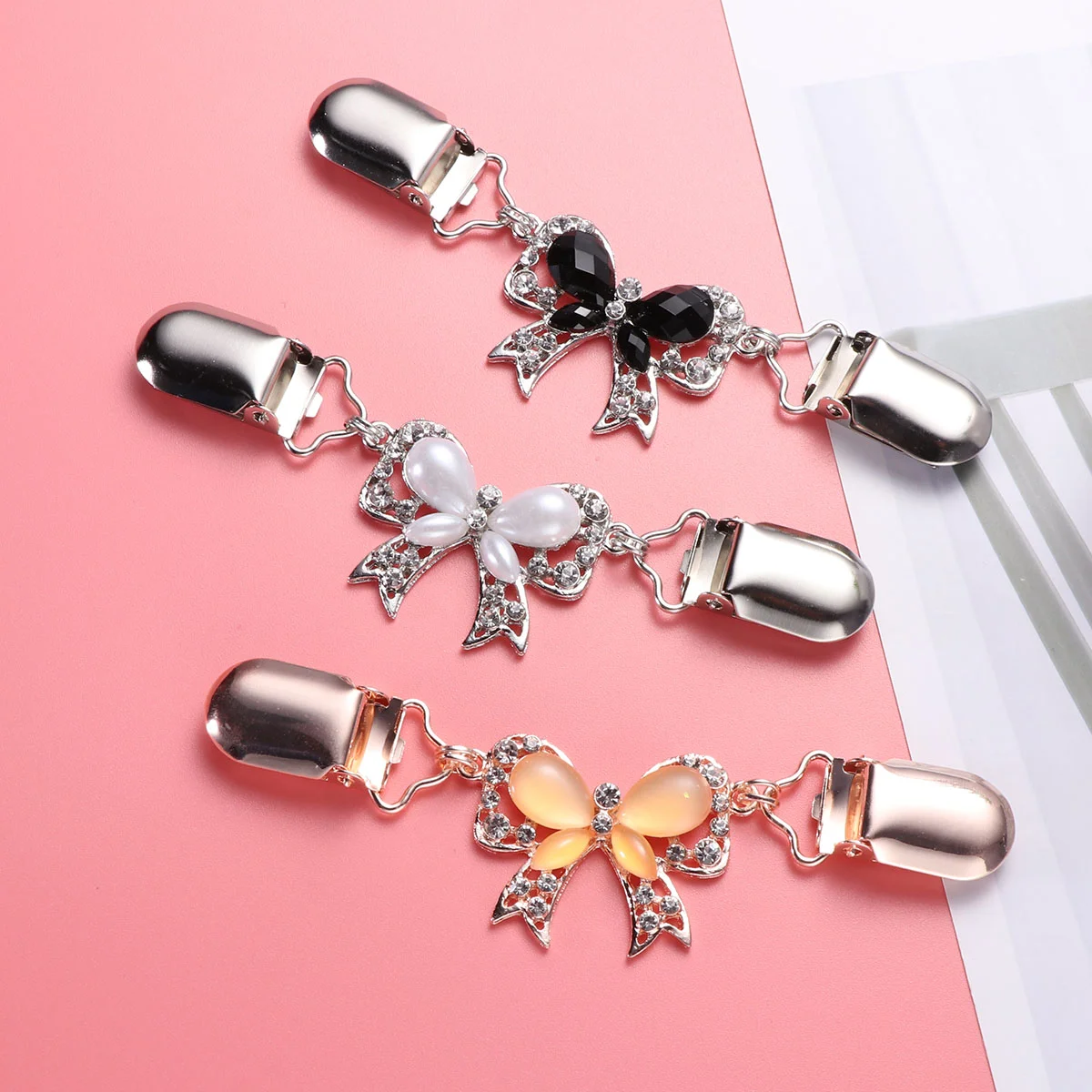 

3pcs Cardigan Clasp Sweater Shawl Clips Cardigan Collar Clips Buckle Sweater Guards Clips Bowknot Charming Jewelry Accessories