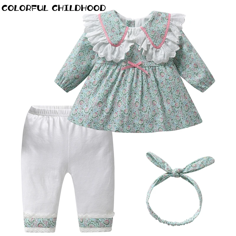 

Комплект одежды детского возраста из трех предметов: футболка, платье и штаны