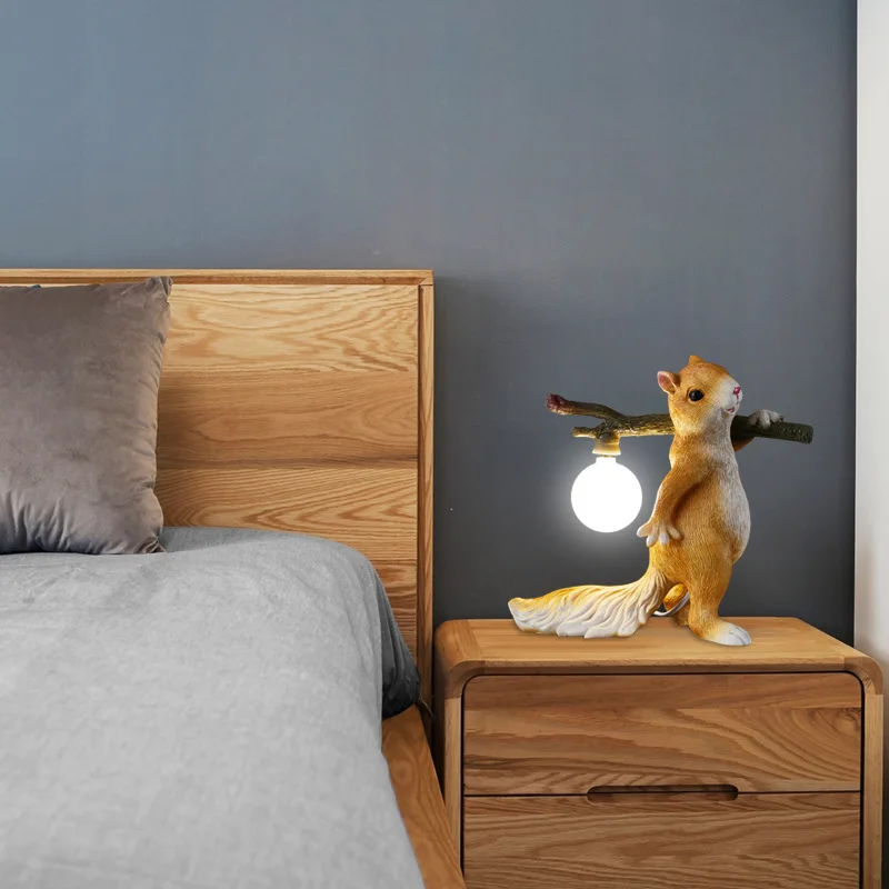 Bedroom Table Lamp Creative Personality Squirrel Doll Office Desktop Decoration Decorative Atmosphere Nightlight