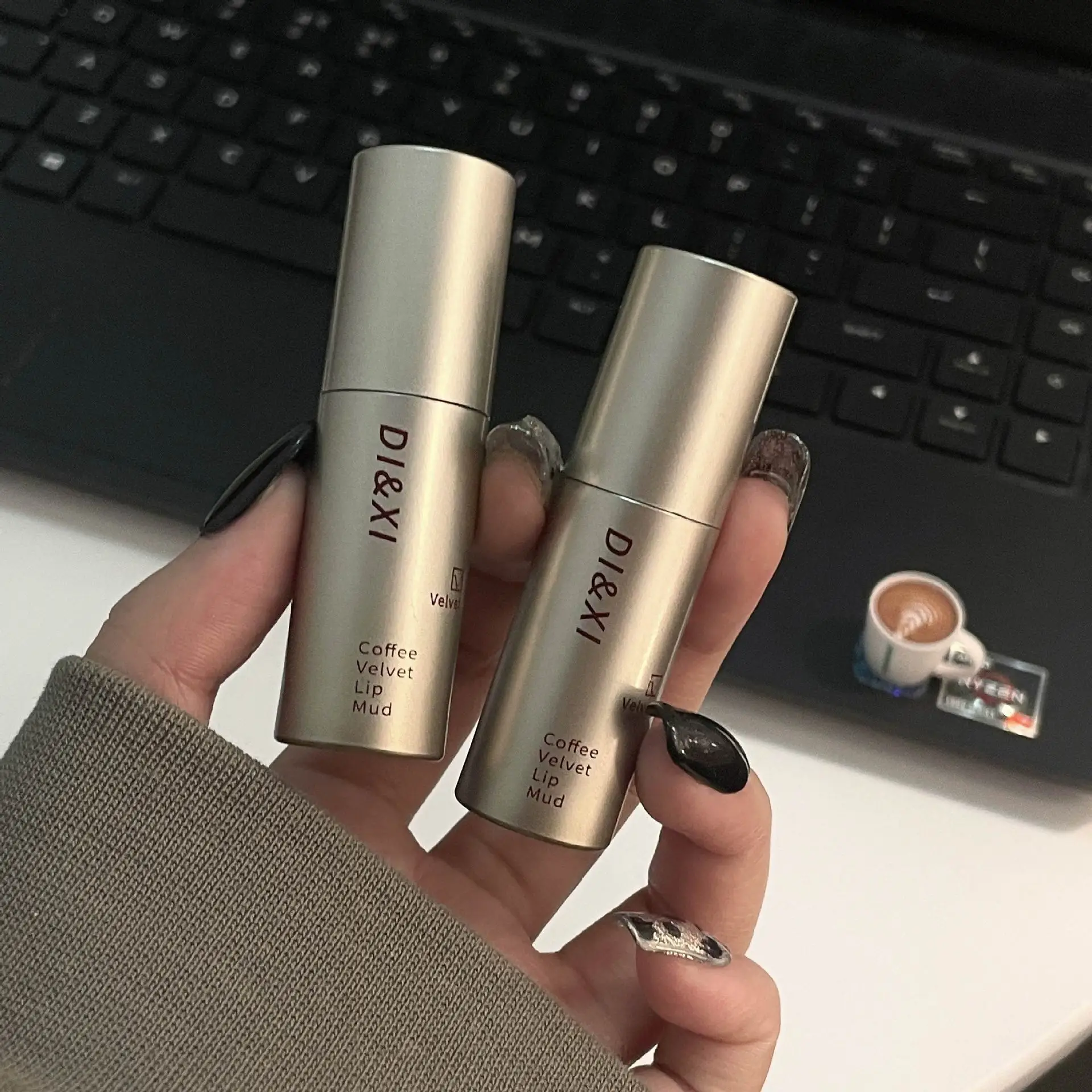 Матовый коричневый блеск для губ 6-цветный долговечный с антипригарным покрытием