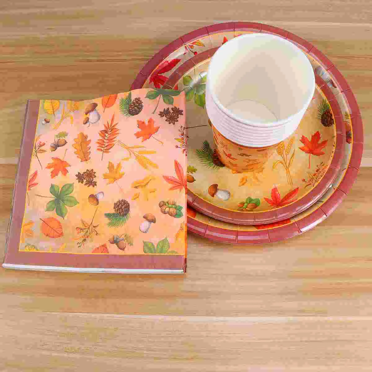 

44Pcs Disposable Party Paper Tableware Maple Leaf Pattern Paper Plates Cups Napkins Set Thanksgiving Harvest Festival Tableware