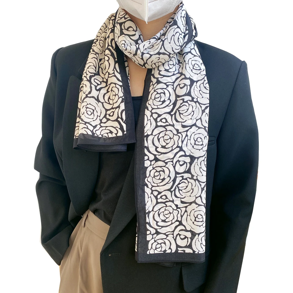 

CHENKIO 53X53CM Women's Silk Scarf Spring and Autumn Long Scarf Summer Light Shawl Floral Print Scarf Beach Sunscreen Turban