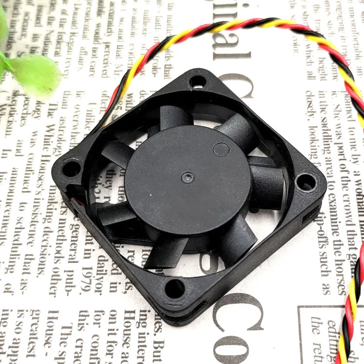 

SUNON FAN MF40100V2-1000C-A99 4010 COOLING FAN 4CM / CM 5V LOW NOISE