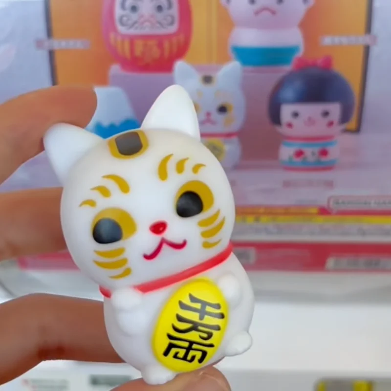 Фото Набор традиционных японских мини-фигурок, Bandai Gashapon Daruma Maneki Neko Fuji Sumo Kokeshi, коллекционное украшение для рабочего стола №1