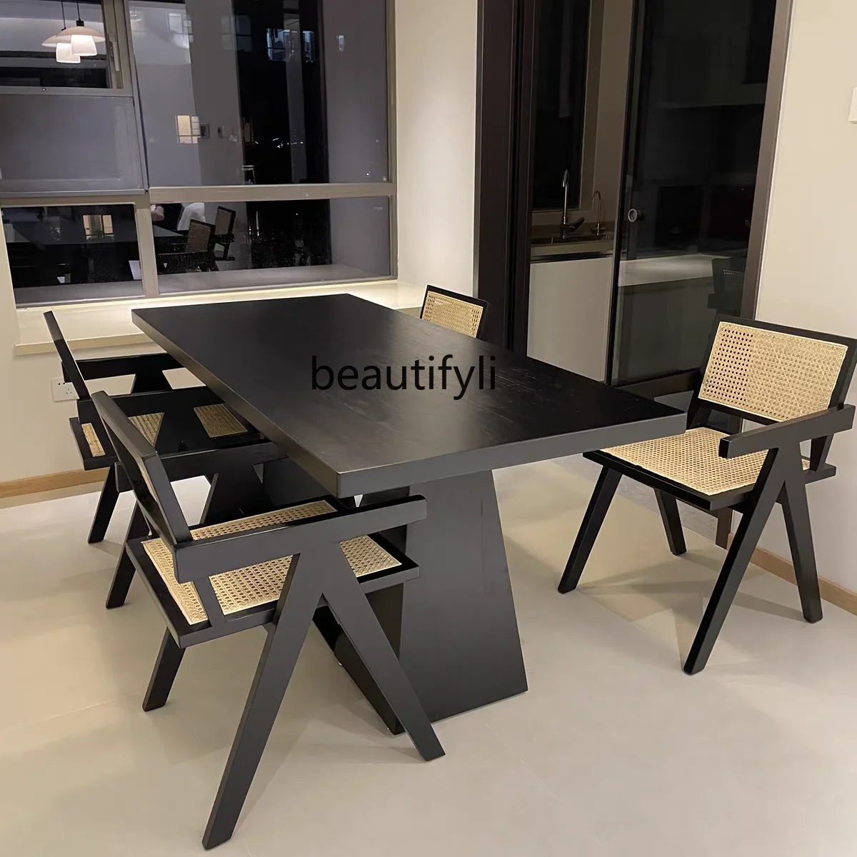 Обеденный стол и стул из массива дерева в китайском стиле