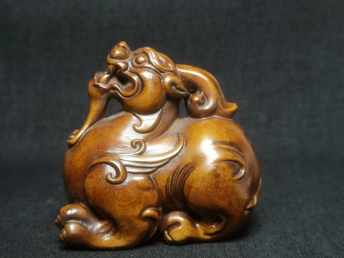 

YIZHU CULTUER ART Length 6 CM Old Chinese boxwood Hand Carved unicorn Pi Xiu Figure Statue Netsuke Decoration Gift collection