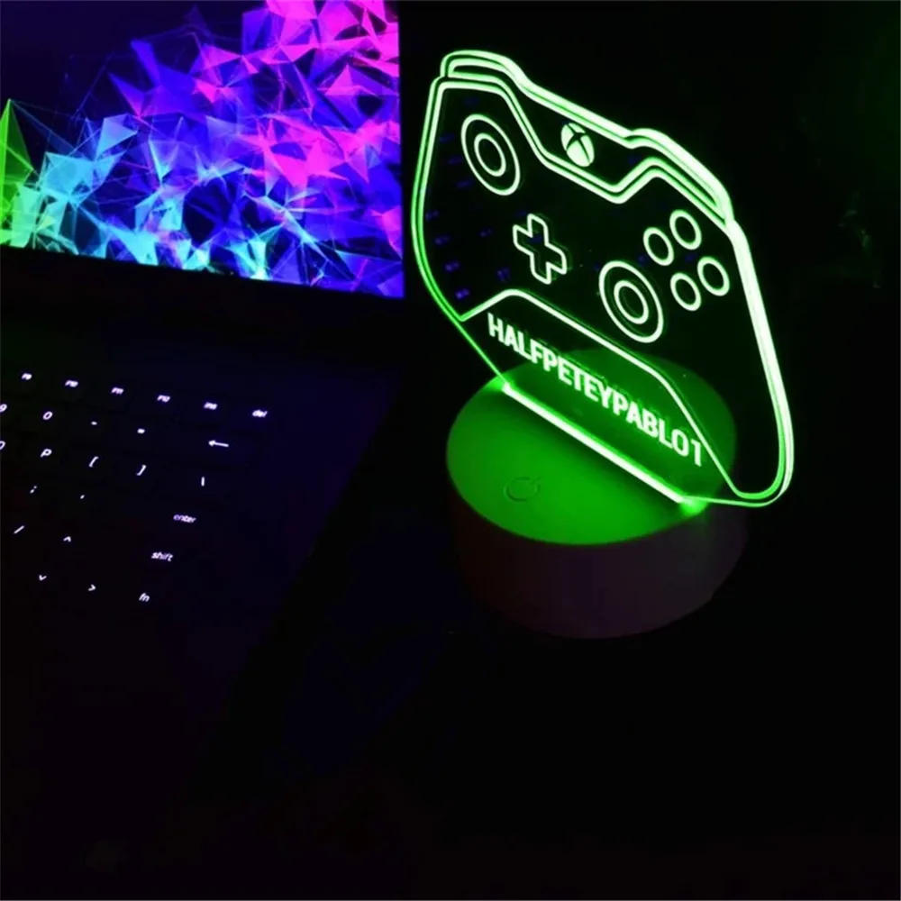 Фото Пользовательская геймерская бирка, контроллер Xbox, ранняя версия, персонализированная лазерная гравировка имени, RGB-лампа для украшения игровой комнаты, 19 шрифтов №4