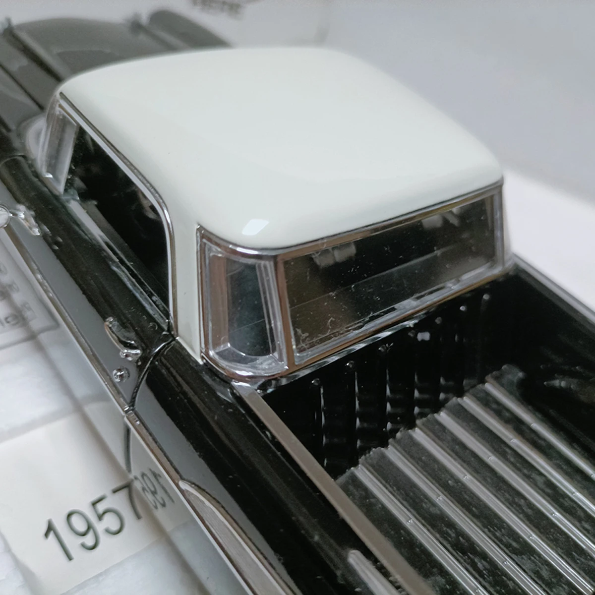 Фото Danbury Mint, масштаб 1:24, литая модель Chevrolet EL Camino Phantom 1957 года, классическая модель автомобиля, подарок для взрослых, сувенир, статичная модель для демонстрации. №5