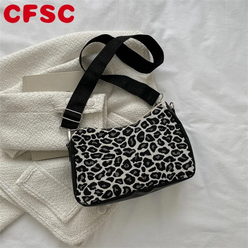 

Fashion Leopard Women’s Shoulder Bags Retro Design Ladies Small Crossbody Bags Zipper Clutch Purse Handbags for Female