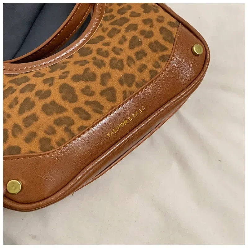 Супер популярная нишевая сумка для женщин осенне-зимняя через плечо с