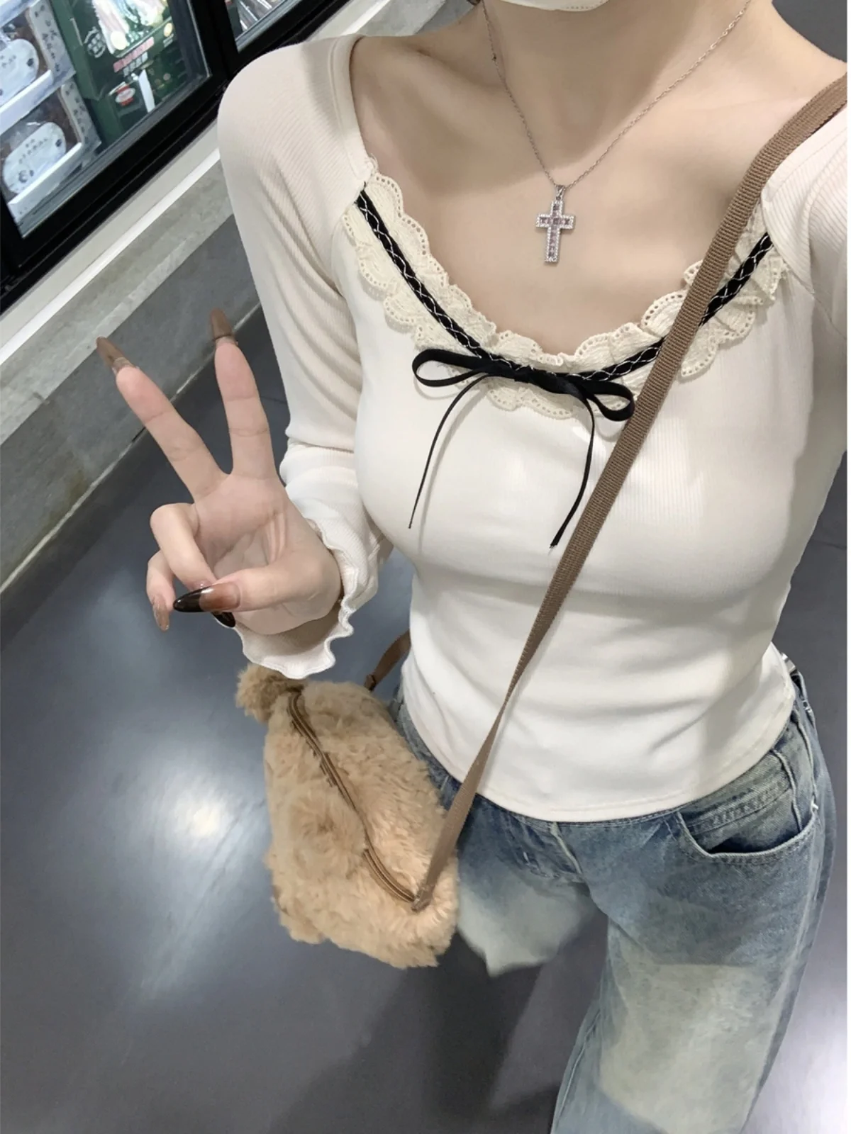 Женская рубашка с длинными рукавами и кружевной строчкой Pure Desire осень 2024 новая