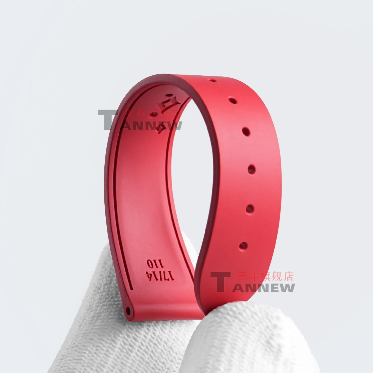 Фото Ремешок из фторэластомера 14-18 мм для Cartier London Tank Clé de Cartier Santos, мягкий, пылеотталкивающий, сменный ремешок для женских часов №5