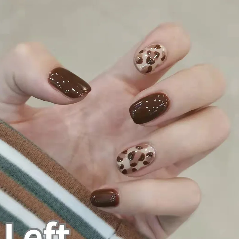 

24PCS Brown Leopard False Nails Girls French Style Short Press On Nails Wearable Finished Full Cover Nail Piece With Jelly Gel