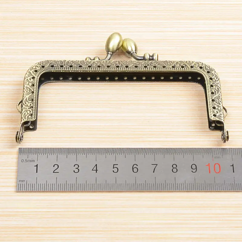 10pcs/ Lot 10.5cm Metal Purse Frame Handle for Clutch Bag Handbag Accessories Making Kiss Clasp Lock Antique Bronze Bag Hardware
