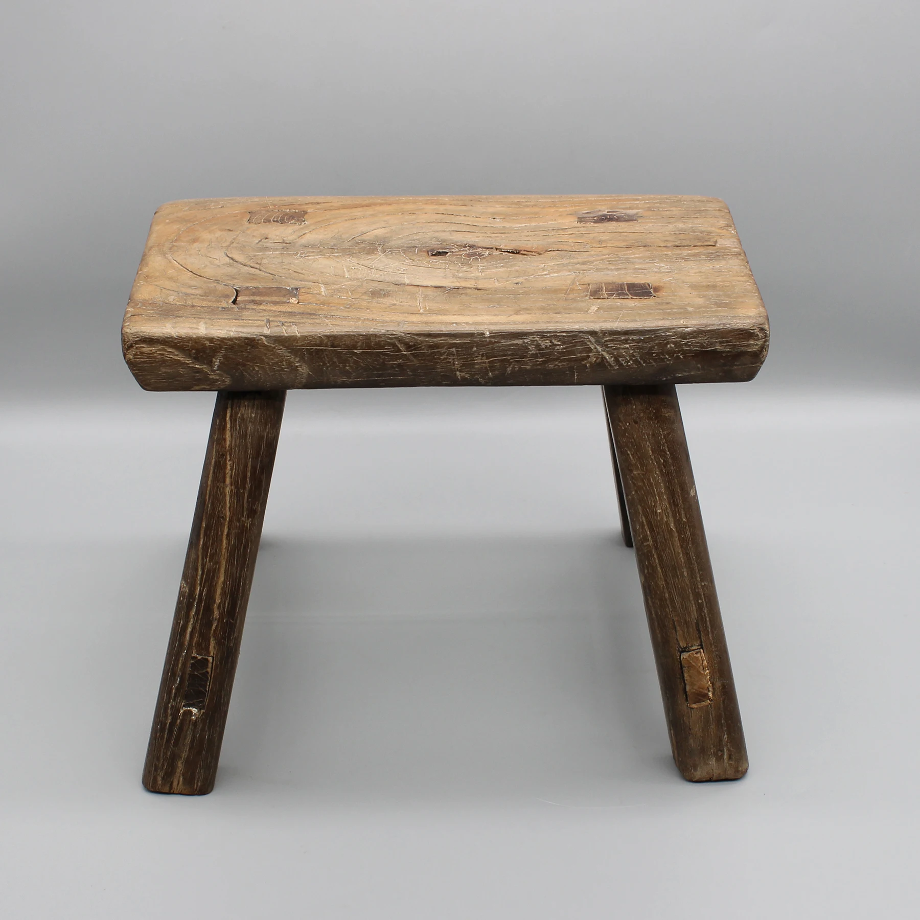 Старый китайский кухонный табурет естественно состаренная функциональная