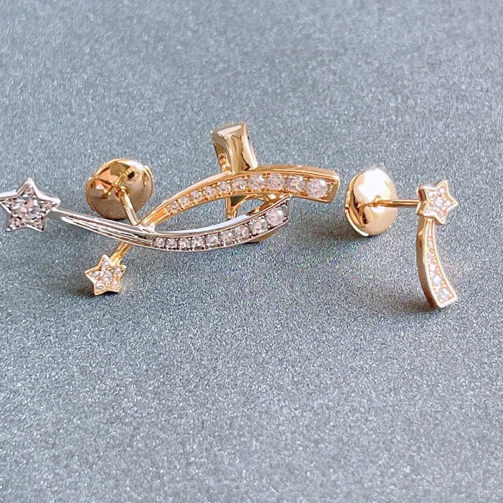 

2022 Newest Quality Luxury Brand V Gold Meteor Star Asymmetry Ear Cuff Earrings Sparkling Stones Modern Women's Designer Jewelry