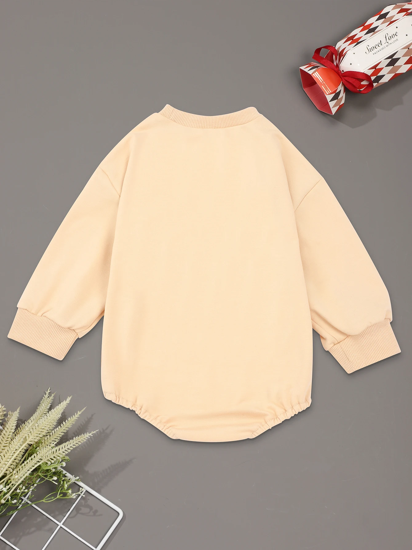 Рисунок 2 - Рождественская одежда для маленьких мальчиков