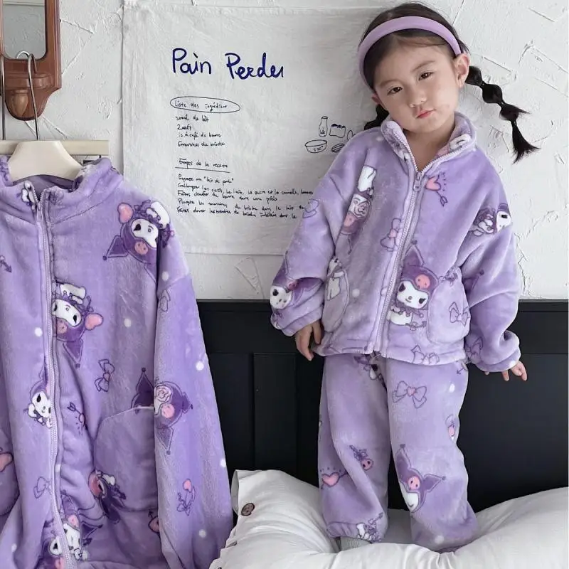 

Детская Фланелевая пижама с аниме Sanrioed, костюм Kuromi Cinnamoroll для мальчиков и девочек, одежда с мультяшными рисунками, Осень-зима, утепленная, теплая