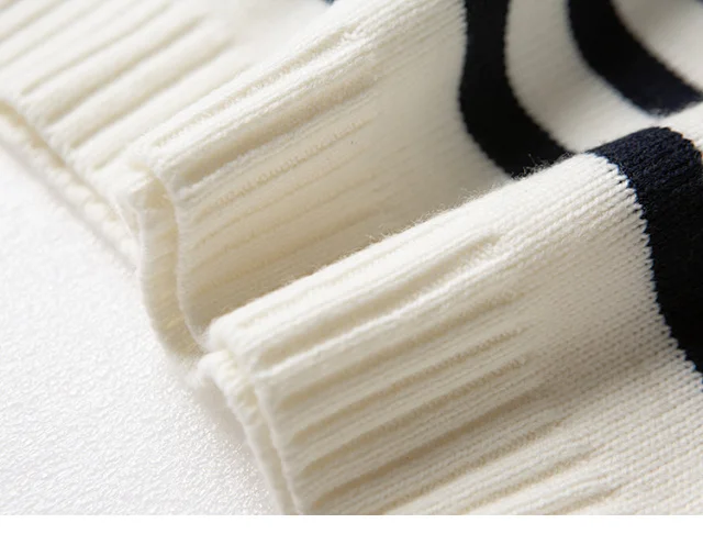 Женский трикотажный свитер на пуговицах черный или белый пуловер с длинным