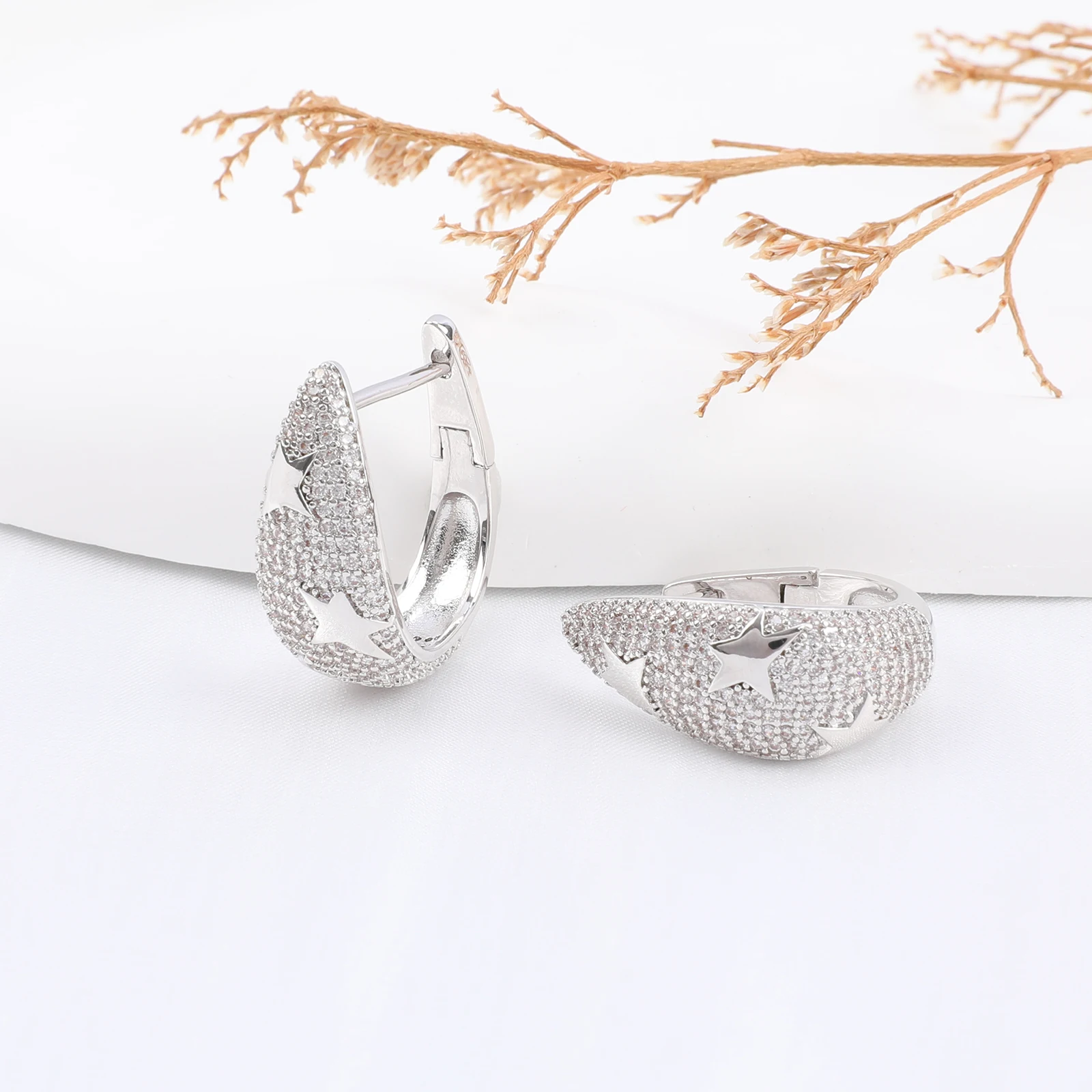 

Makersland Classic Earrings for Women 2023 Trendy Jewelry Accessories for Ladies Fashion Jewellery Zircon Earrings Wholesale