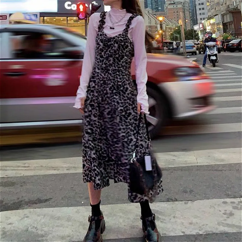 Купи Women A-line V-neck Loose Dresses Ladies Casual High Street Leopard Dress Korean Fashionable Popular All-Match Spring Vintage за 1,280 рублей в магазине AliExpress