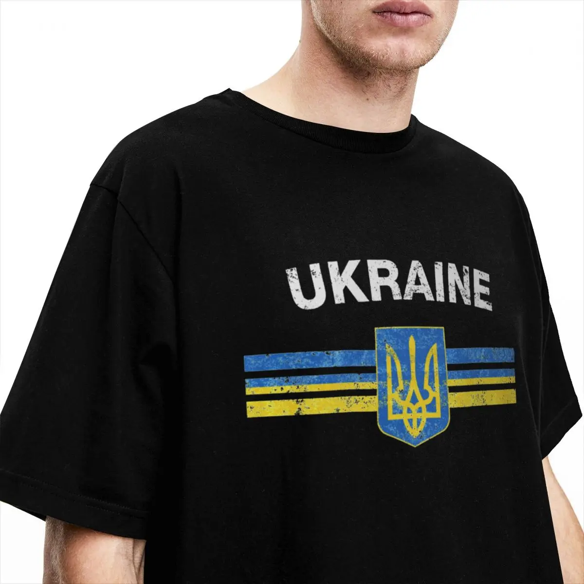 Футболка мужская с эмблемой Украины 100% хлопок круглым вырезом и коротким рукавом