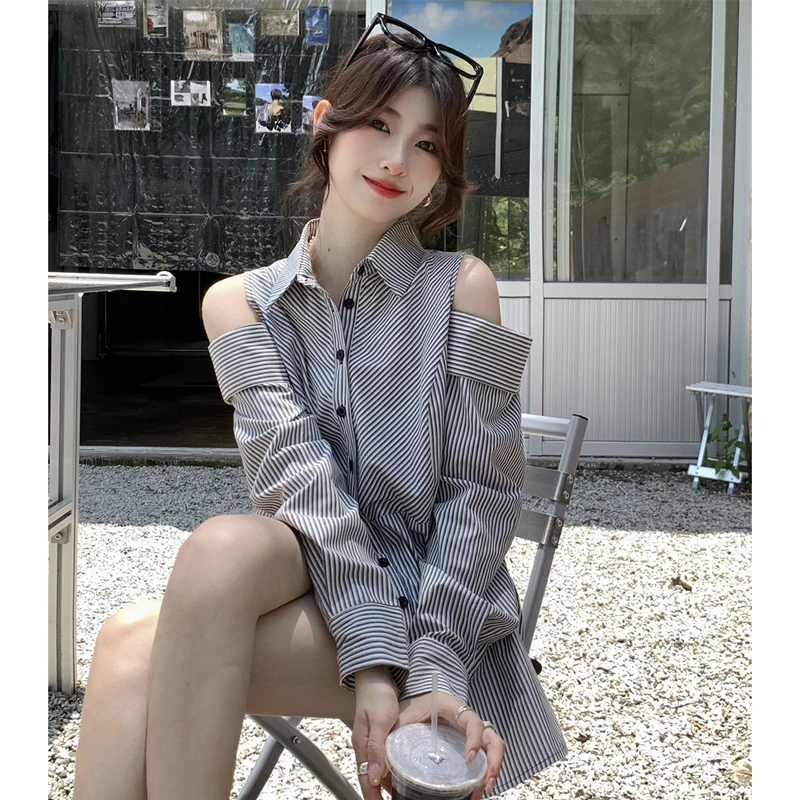 

Design striped off shoulder long sleeved shirt women's summer 2022 new thin Hong Kong style retro loose sunscreen cardigan