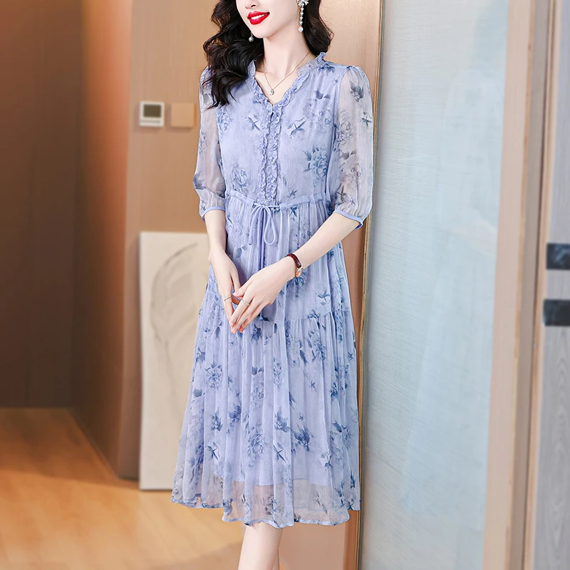 Женское платье-миди из шелка тутового шелкопряда с цветочной вышивкой