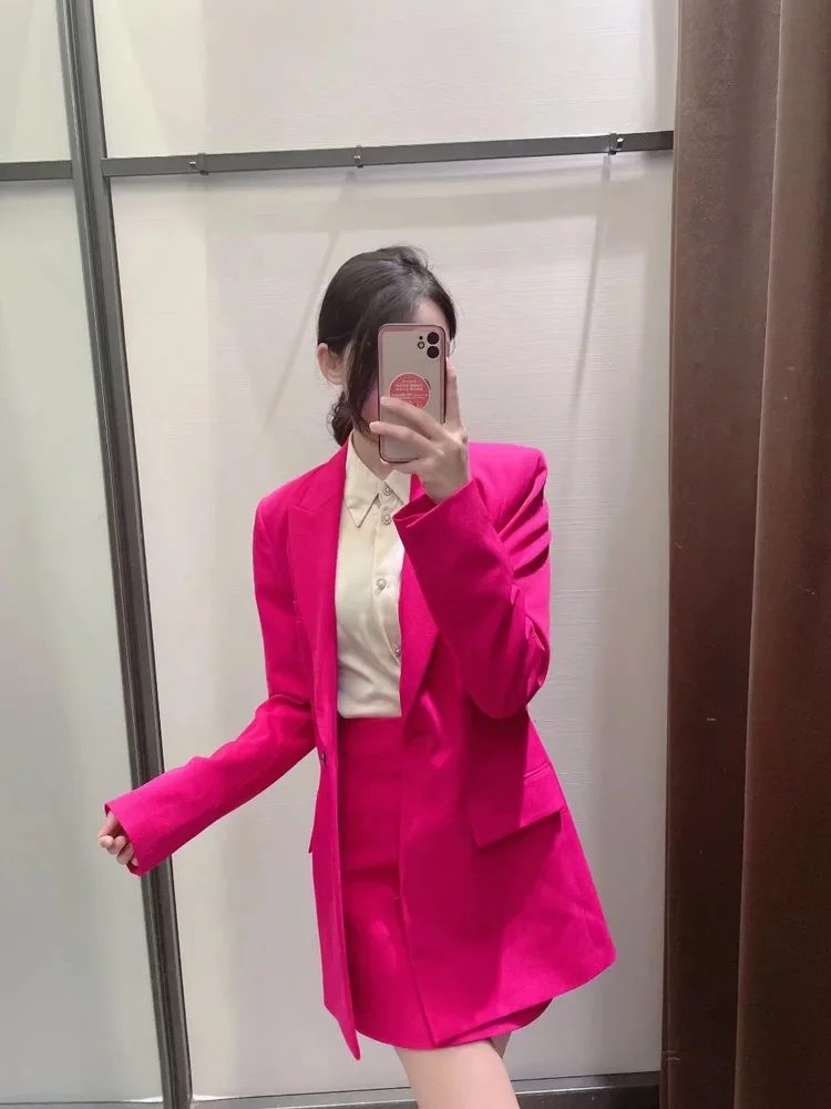 Женский блейзер с одной пряжкой длинным рукавом