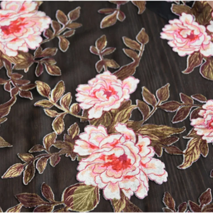 Флисовая ткань с леопардовым принтом и цветочной вышивкой фланелевая в