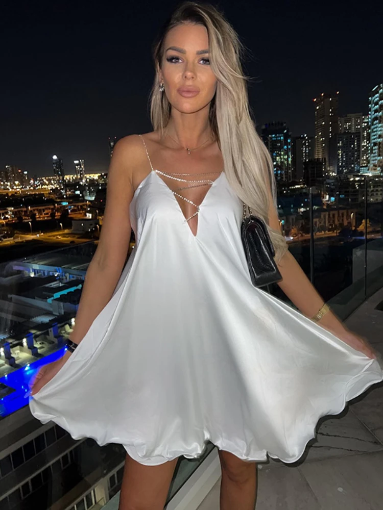 

Sexy V Neck Diamonds Hollow Satin Mini Dress Women 2022 Summer Sleeveless holiday Beachwear Elegant Backless Party Club dresses