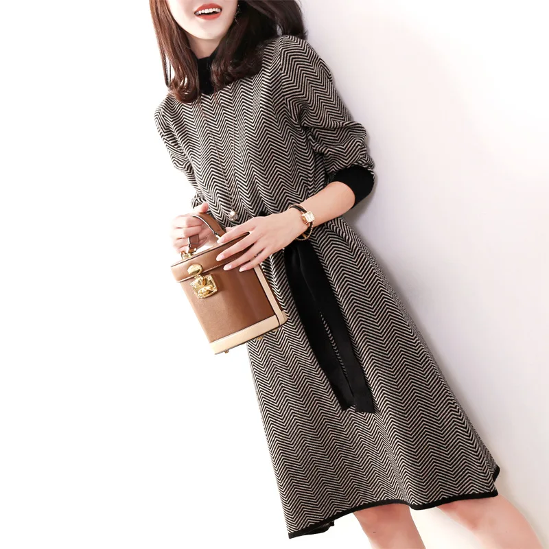 

2022 Spring And Autumn New French Temperament Commuter Striped Knitted Dress Waist A-line Skirt Bottoming Midi Skirt
