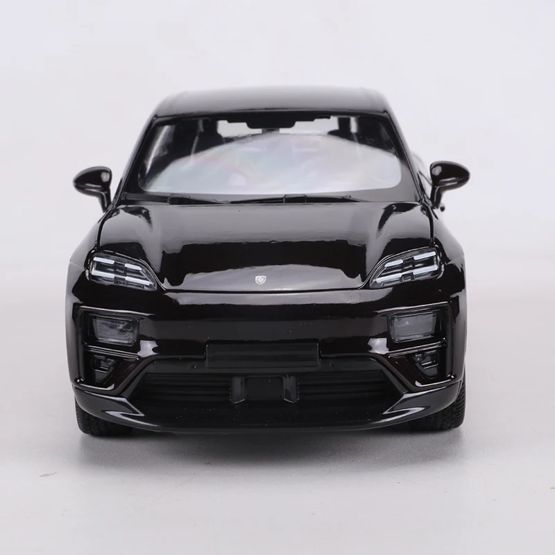 Фото Модель автомобиля из электрического сплава Burago 1:24 Porsche Macan Turbo №5