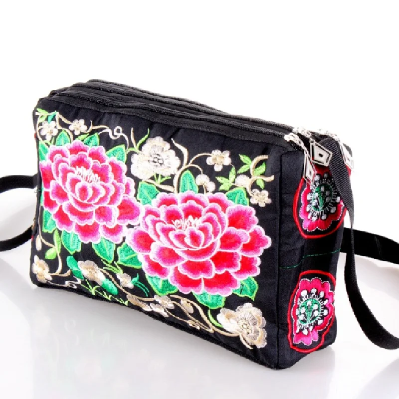 

Women Shoulder Bag Travel Pouch Vintage Chinese style Floral Embroidered Crossbody Zip Bag Embroidered Mobile Phone Bag